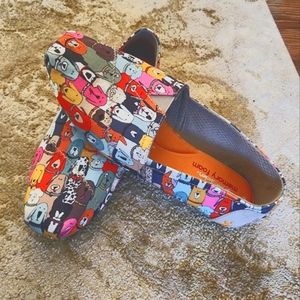 Bobs Skechers Memory Foam Dog Shoes Womens Size 9.5